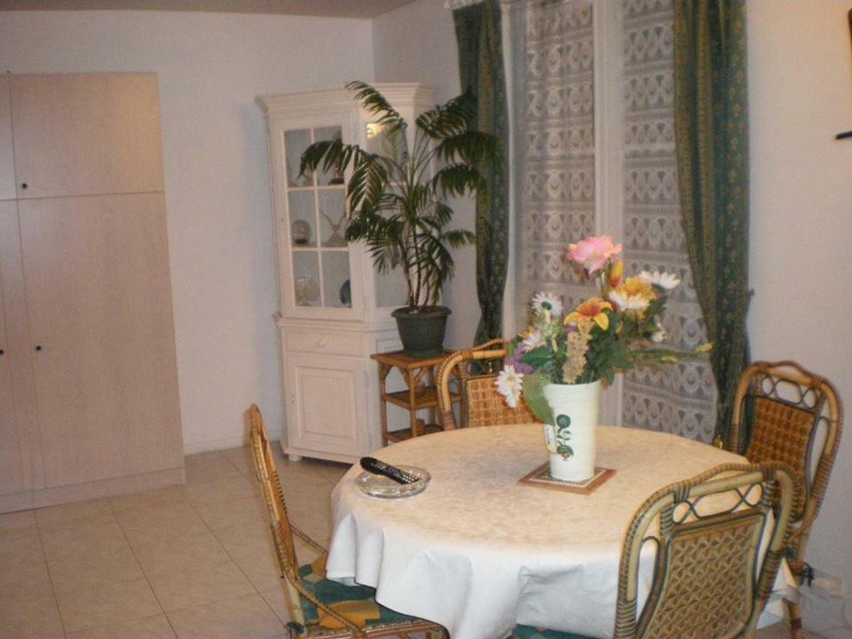 Les Fontaines Saint Leonard Appartement *